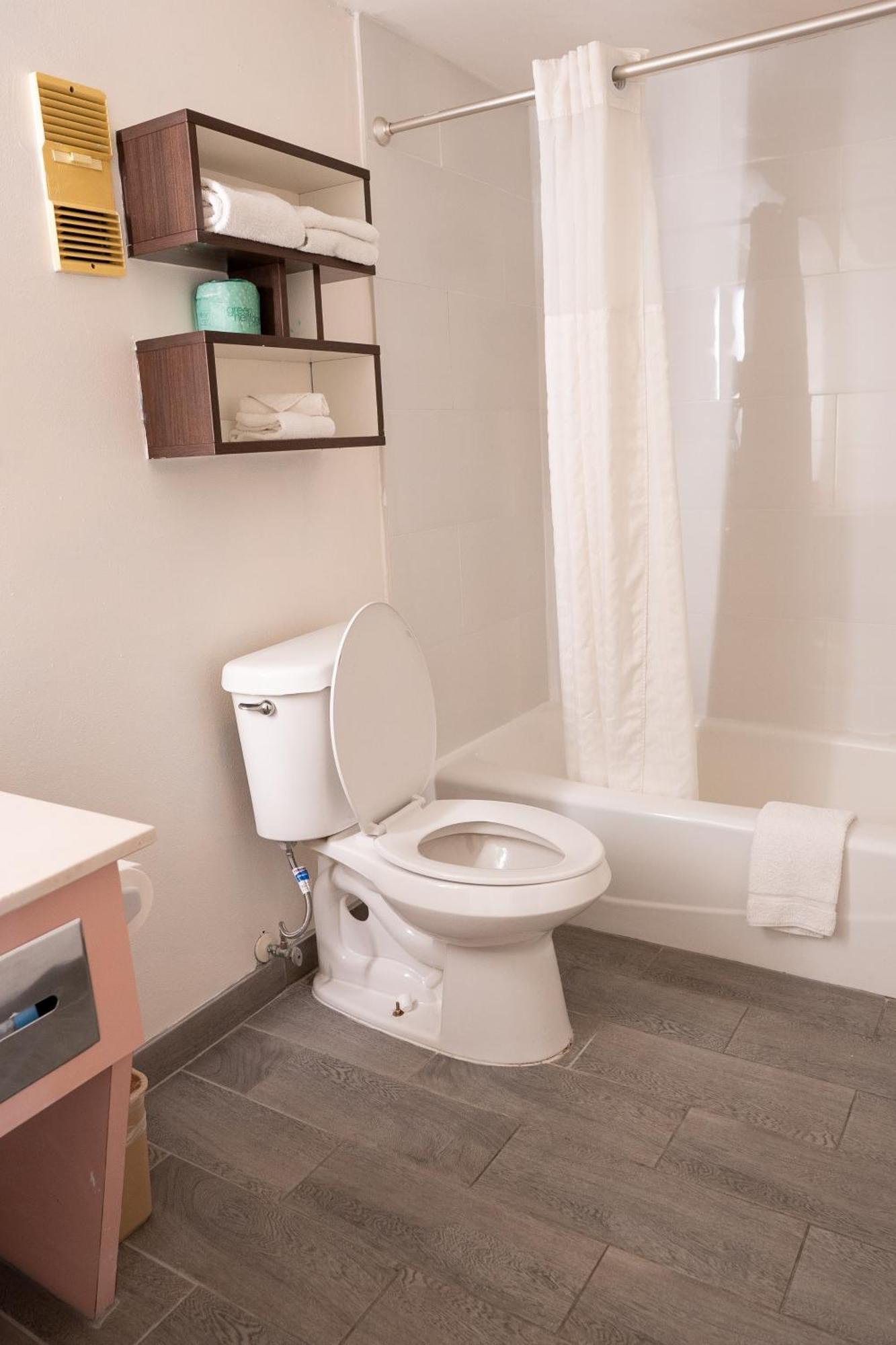 Howard Johnson By Wyndham Clearwater - Dunedin Ngoại thất bức ảnh
